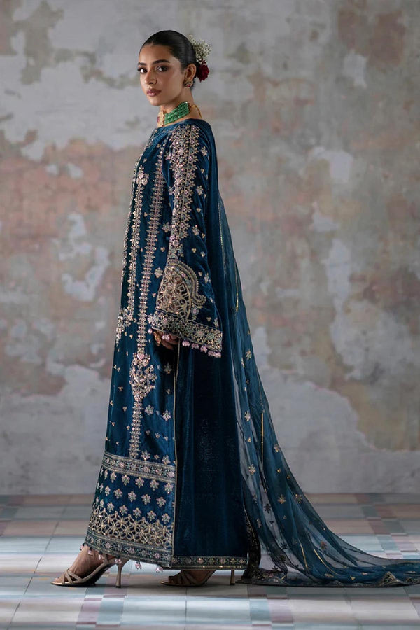 Emaan Adeel Saanjh Luxury Velvet Suit