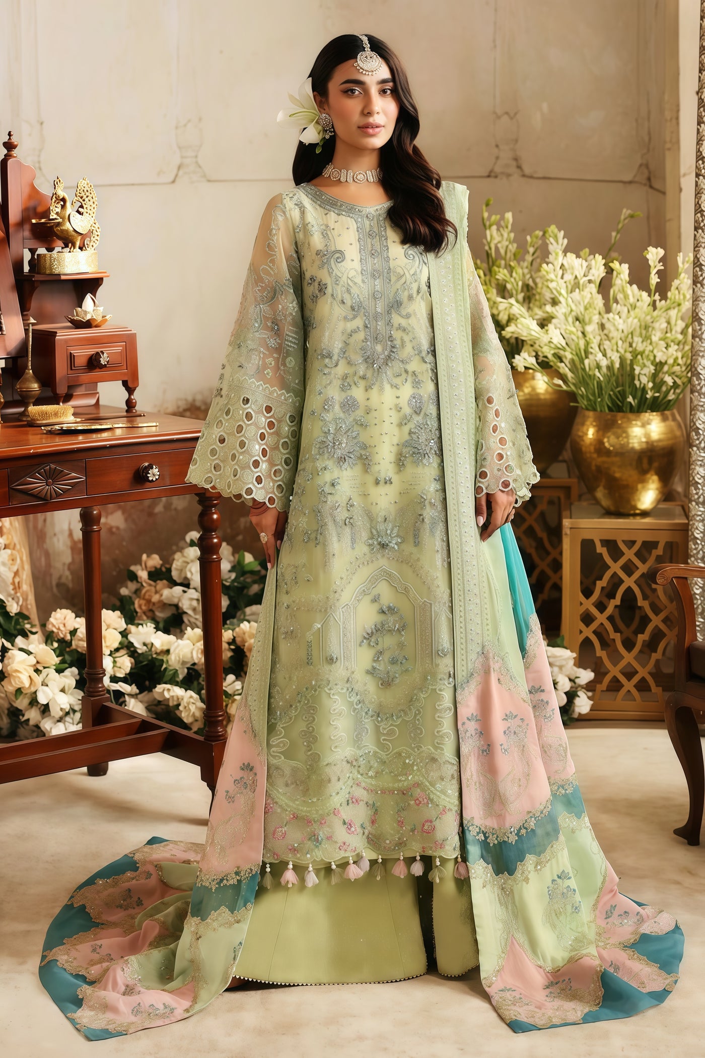 Nureh Jhoomro Luxury