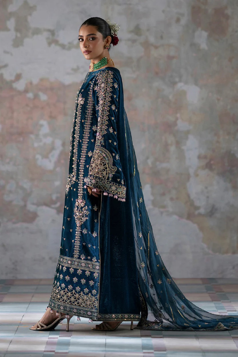 Emaan Adeel Saanjh Luxury Velvet Suit